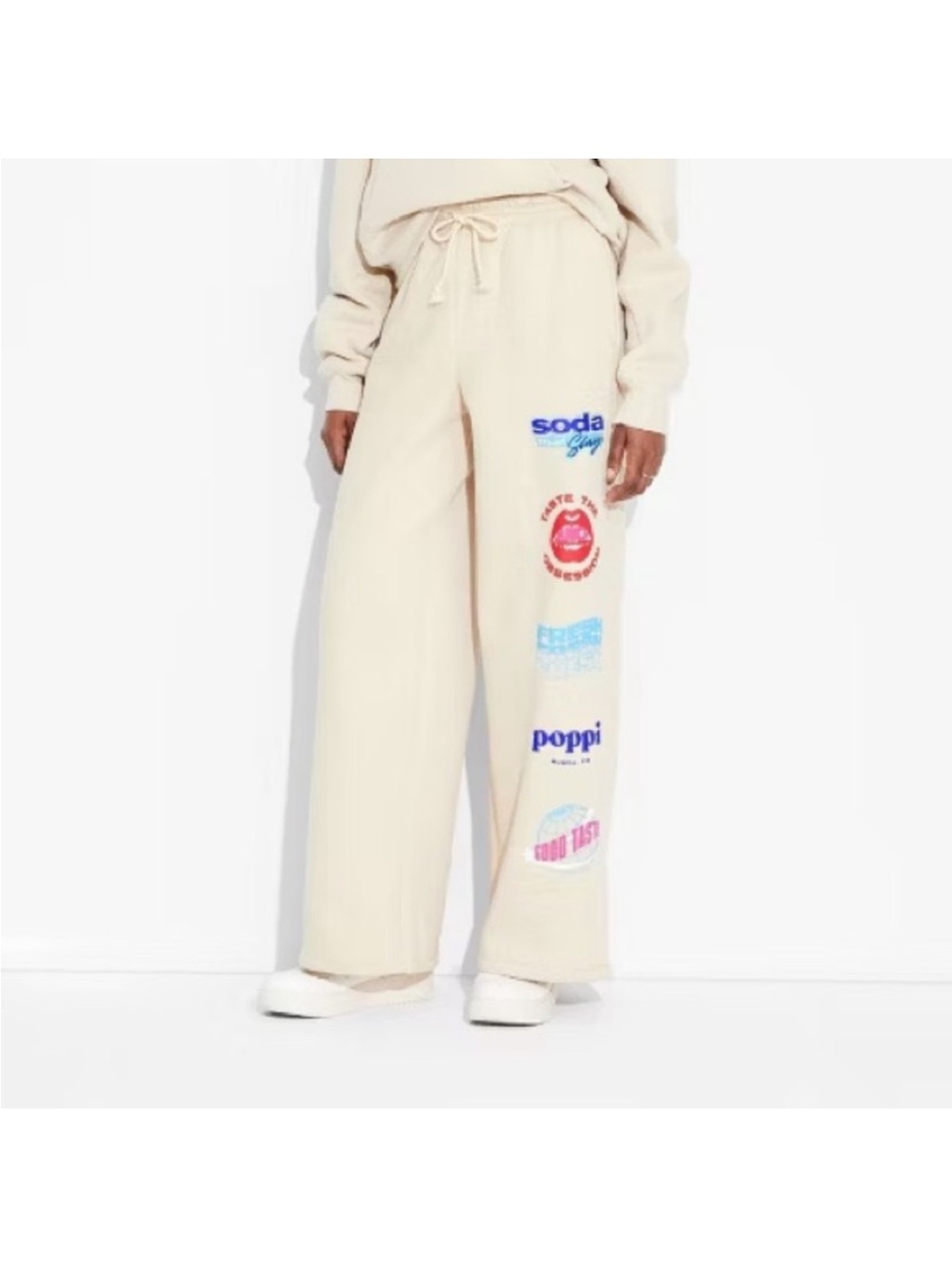 Women’s Poppi Target Cream Graphic Wide Leg Sweatpants Size L